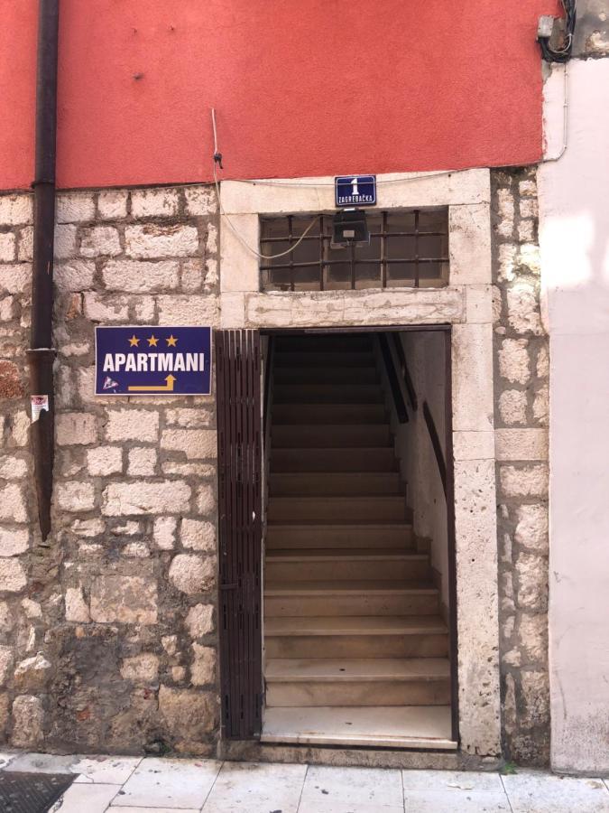 Top City Center Apartments Σίμπενικ Εξωτερικό φωτογραφία