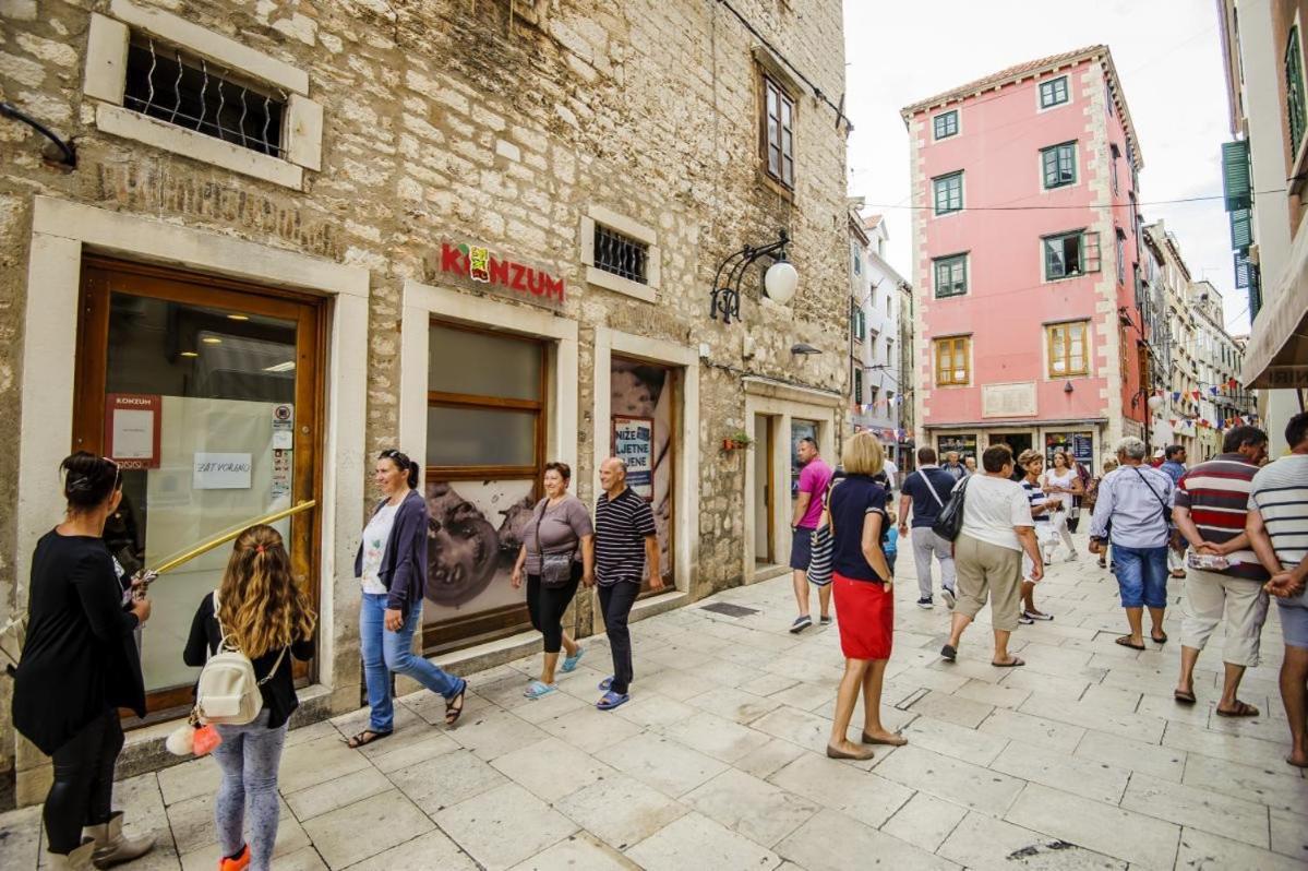 Top City Center Apartments Σίμπενικ Εξωτερικό φωτογραφία