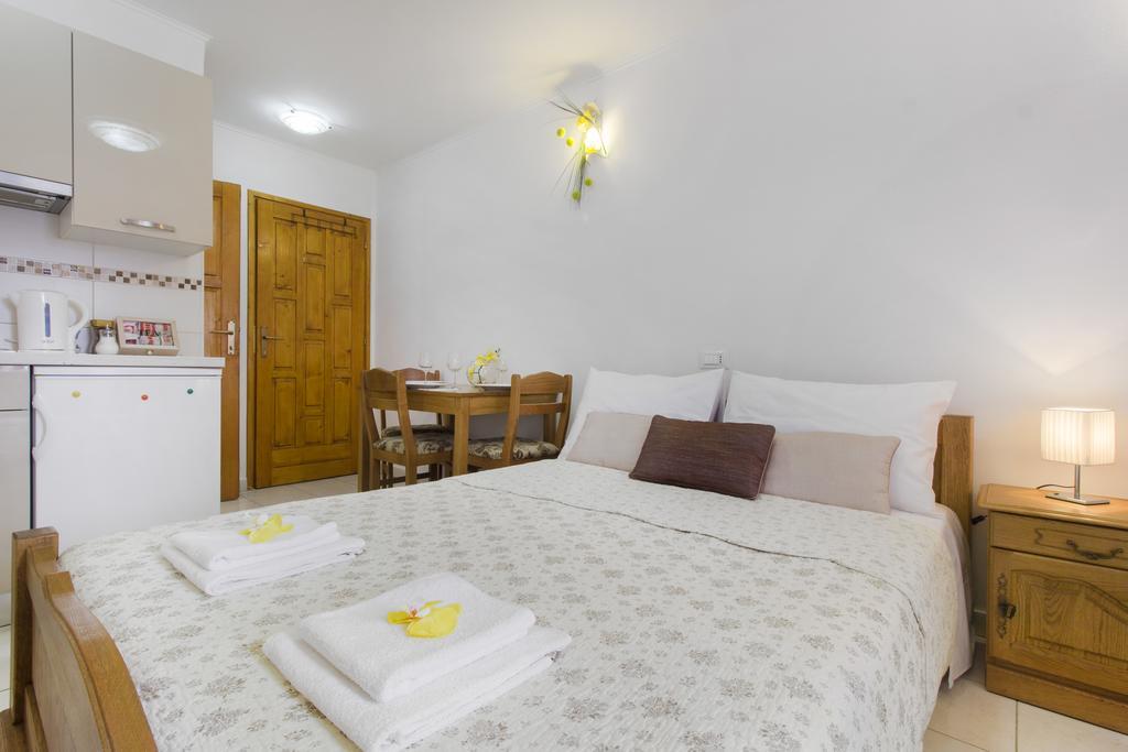 Top City Center Apartments Σίμπενικ Εξωτερικό φωτογραφία